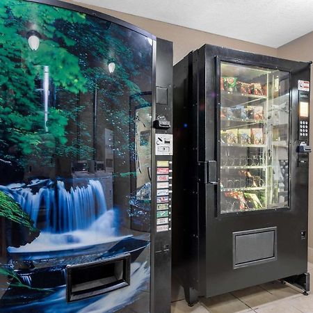 Quality Inn & Suites Lebanon I-65 Экстерьер фото