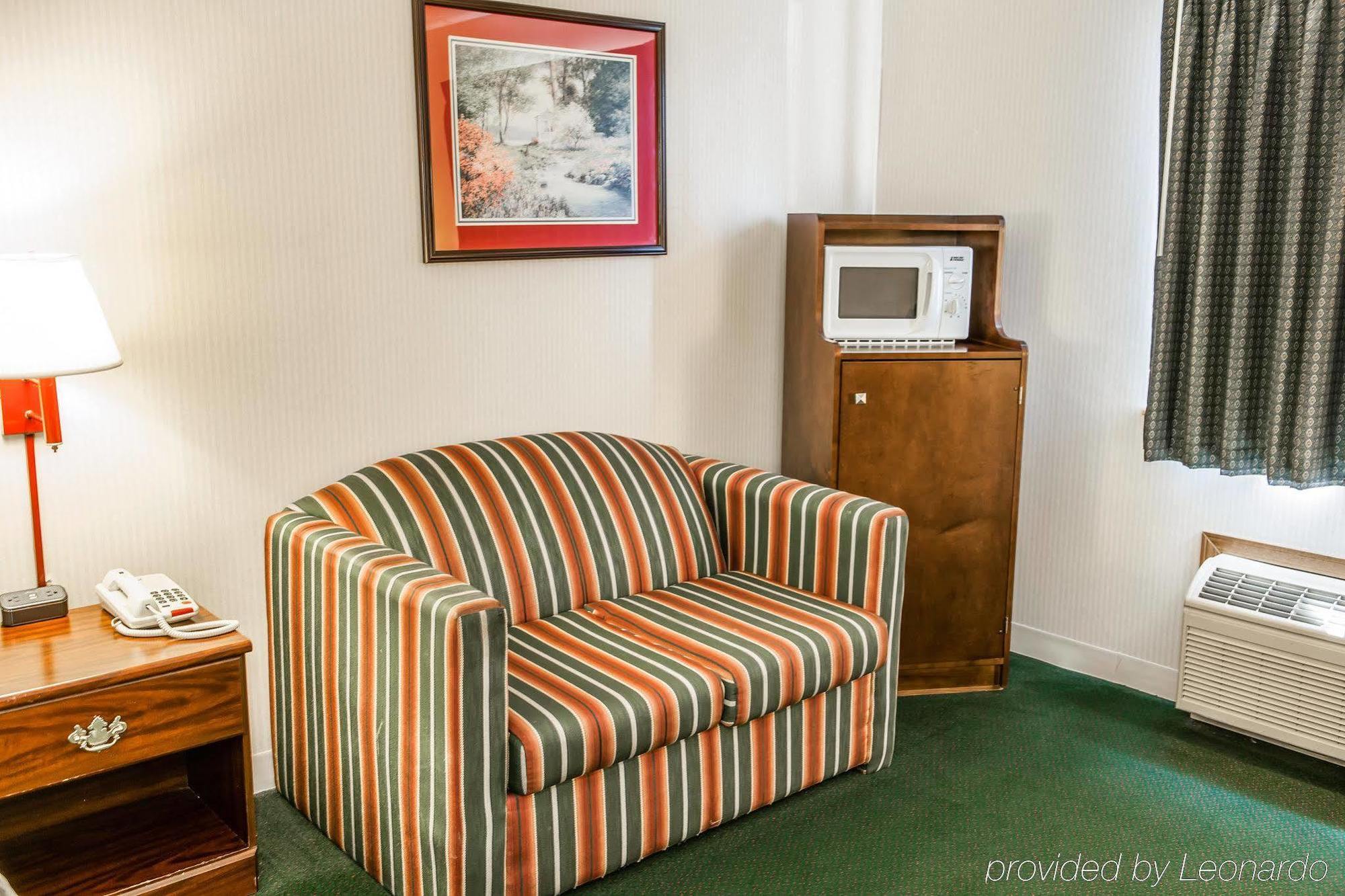 Quality Inn & Suites Lebanon I-65 Экстерьер фото