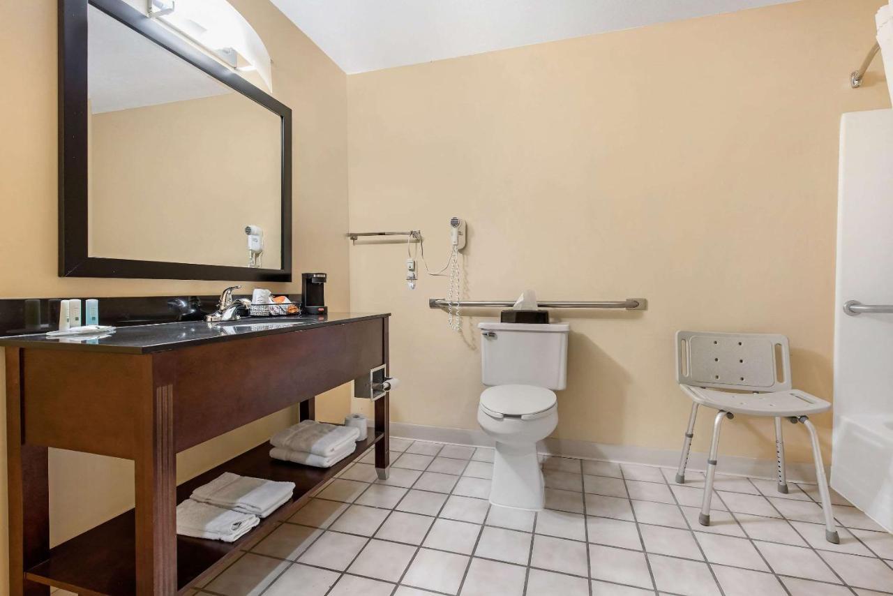 Quality Inn & Suites Lebanon I-65 Экстерьер фото
