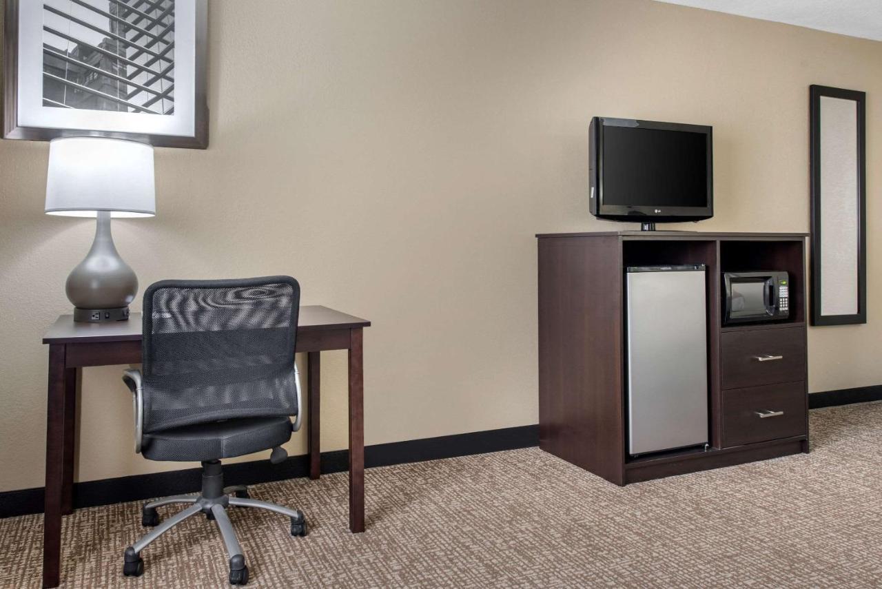 Quality Inn & Suites Lebanon I-65 Экстерьер фото