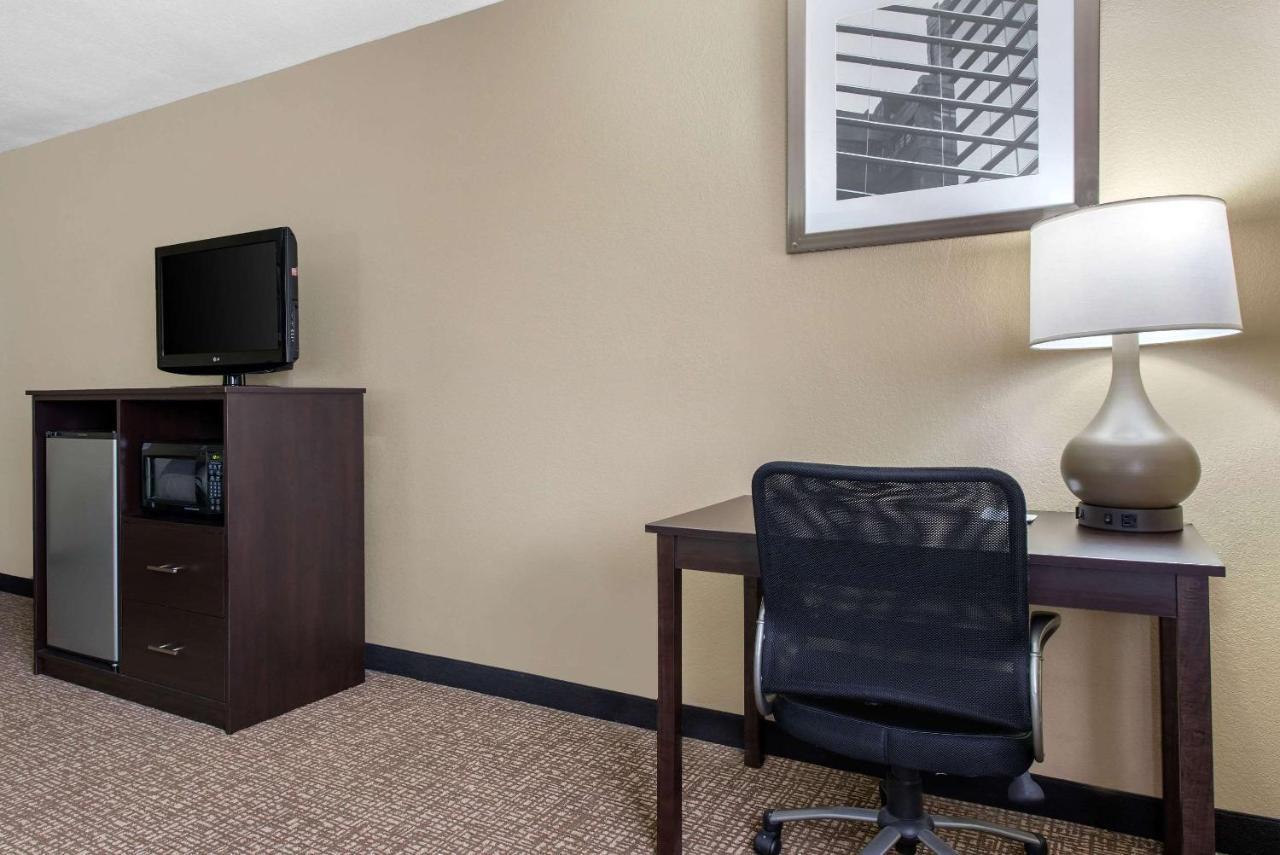 Quality Inn & Suites Lebanon I-65 Экстерьер фото