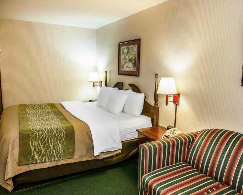 Quality Inn & Suites Lebanon I-65 Экстерьер фото